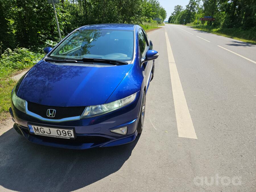Honda Civic 8 generation [restyling] Type-S hatchback 3-doors