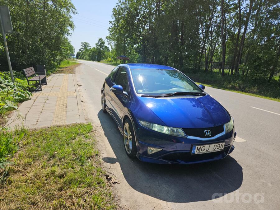 Honda Civic 8 generation [restyling] Type-S hatchback 3-doors