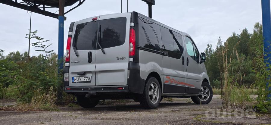 Renault Trafic 2 generation [restyling] Minivan