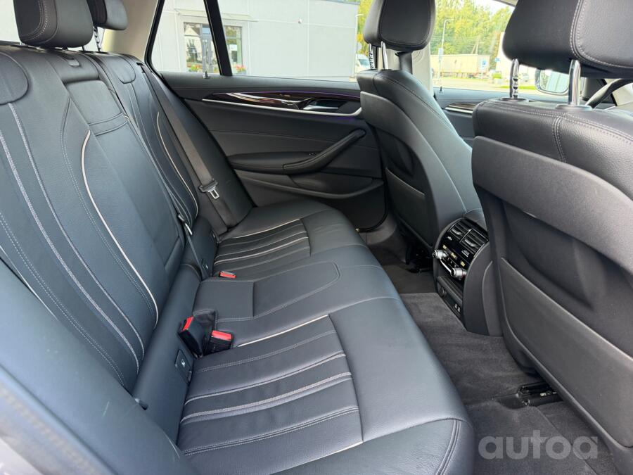 BMW 5 Series G30 Touring wagon