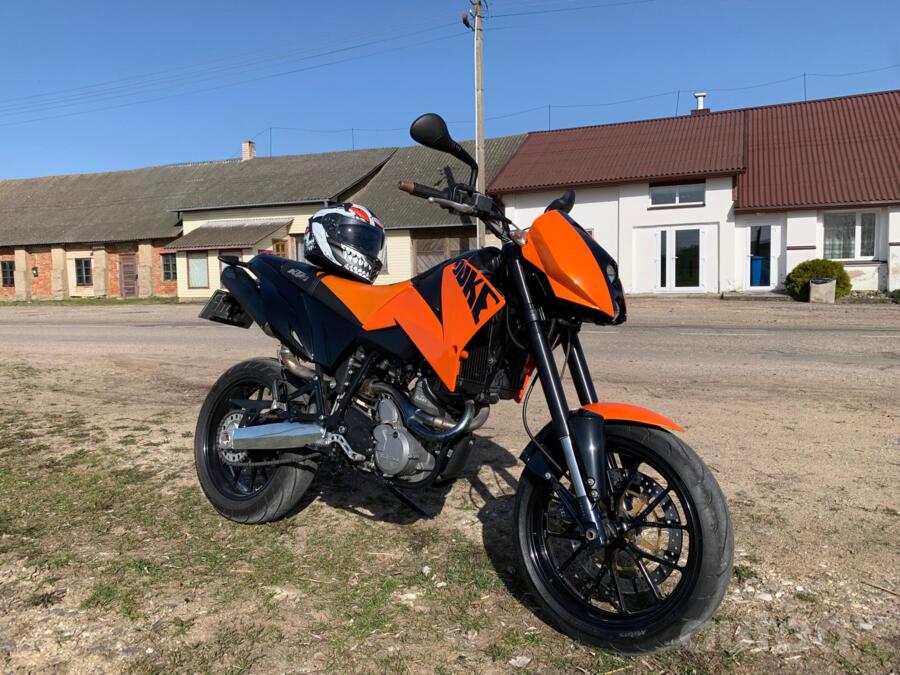 KTM Duke