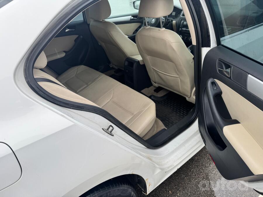 Volkswagen Jetta 6 generation Sedan