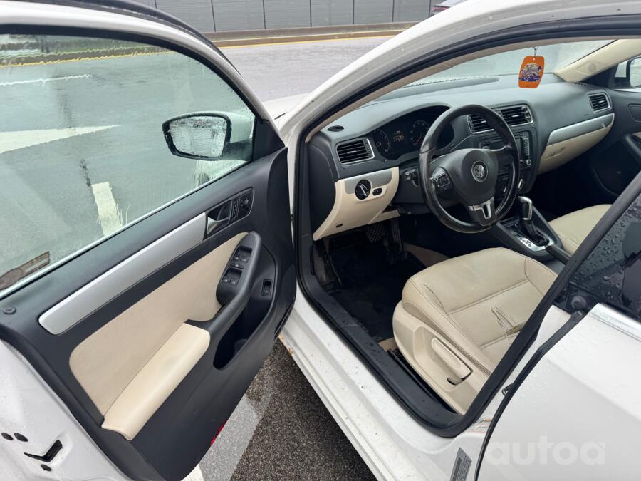 Volkswagen Jetta 6 generation Sedan