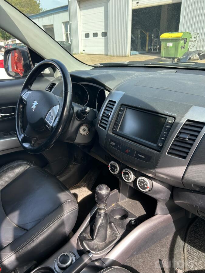 Peugeot 4007 1 generation Crossover