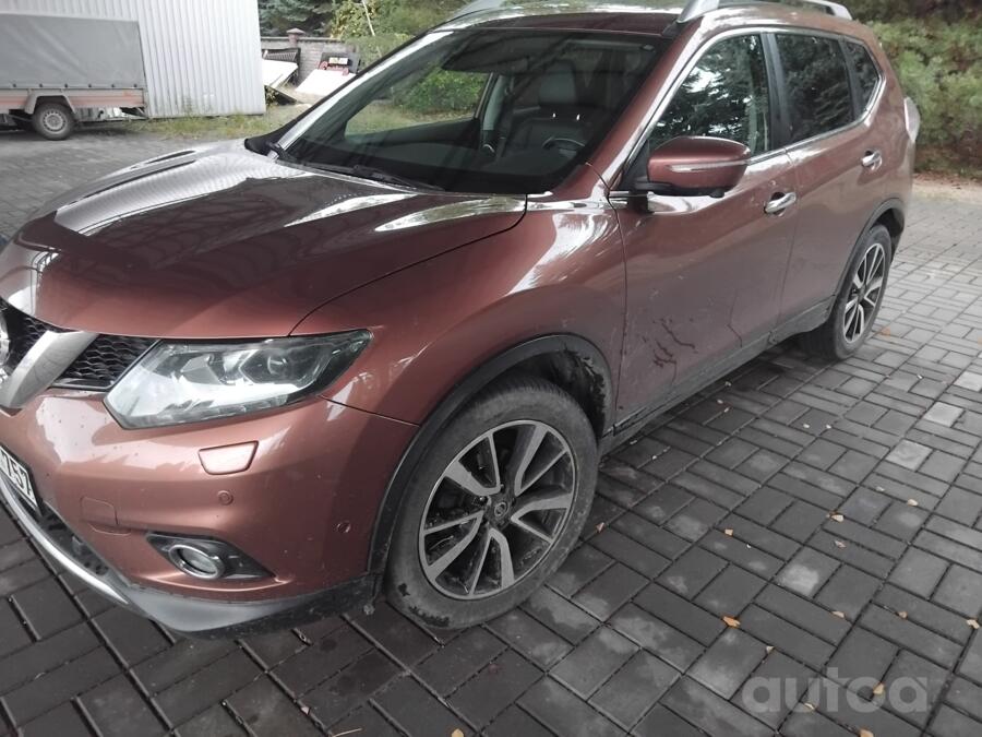 Nissan X-Trail T32 Crossover