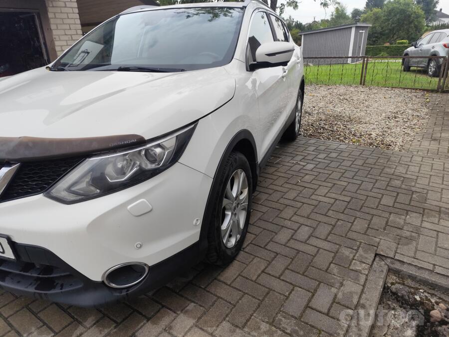 Nissan Qashqai 2 generation Crossover