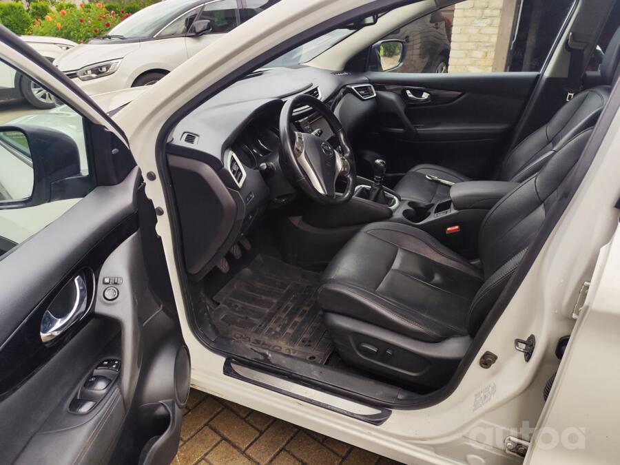 Nissan Qashqai 2 generation Crossover