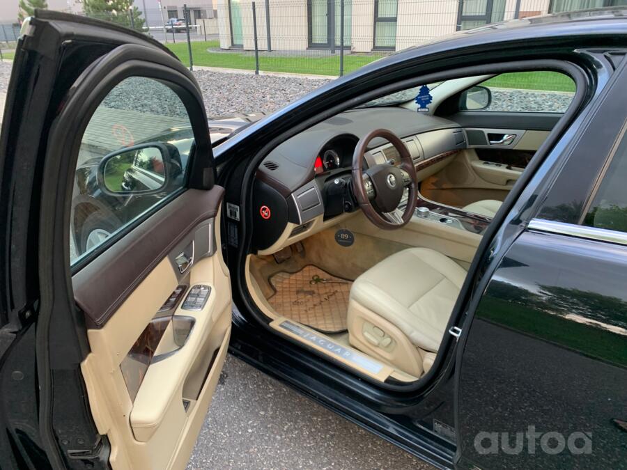 Jaguar XF X250 Sedan 4-doors