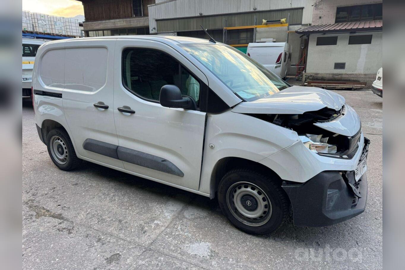 Opel Combo E