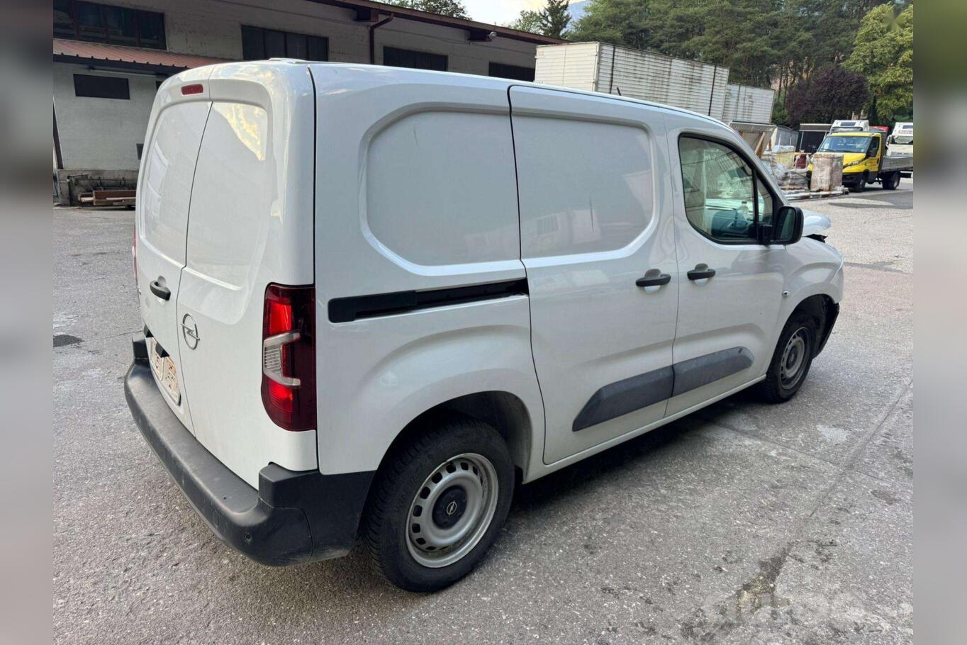 Opel Combo E