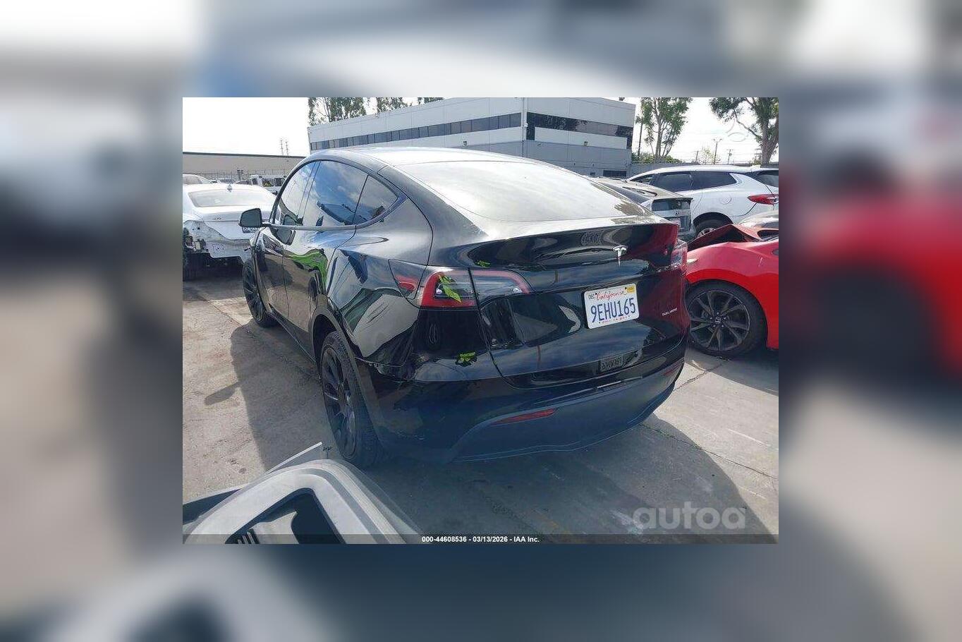 Tesla Model Y 1 generation Crossover