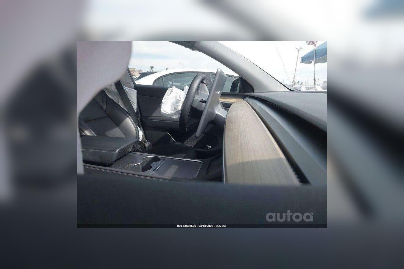 Tesla Model Y 1 generation Crossover
