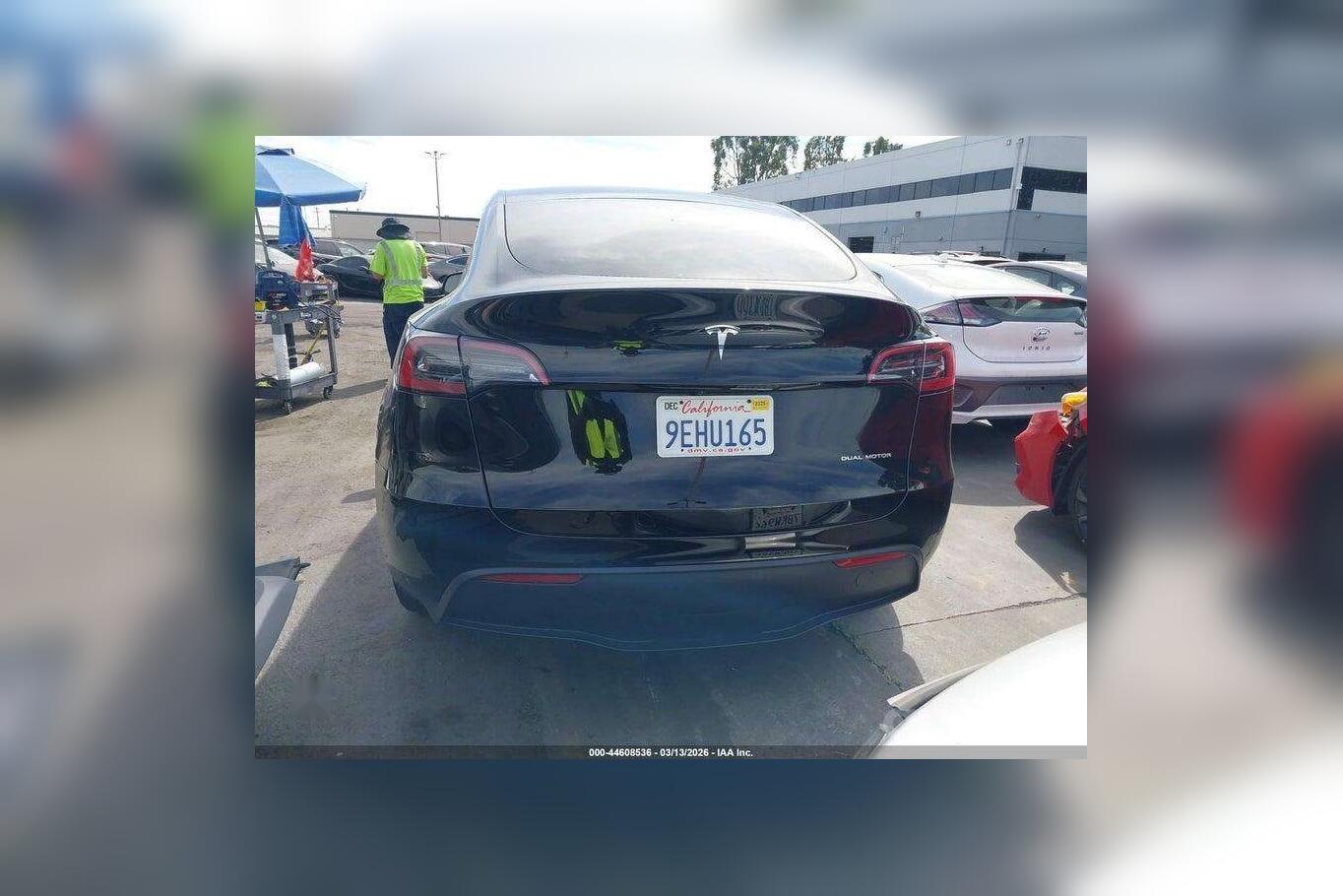 Tesla Model Y 1 generation Crossover