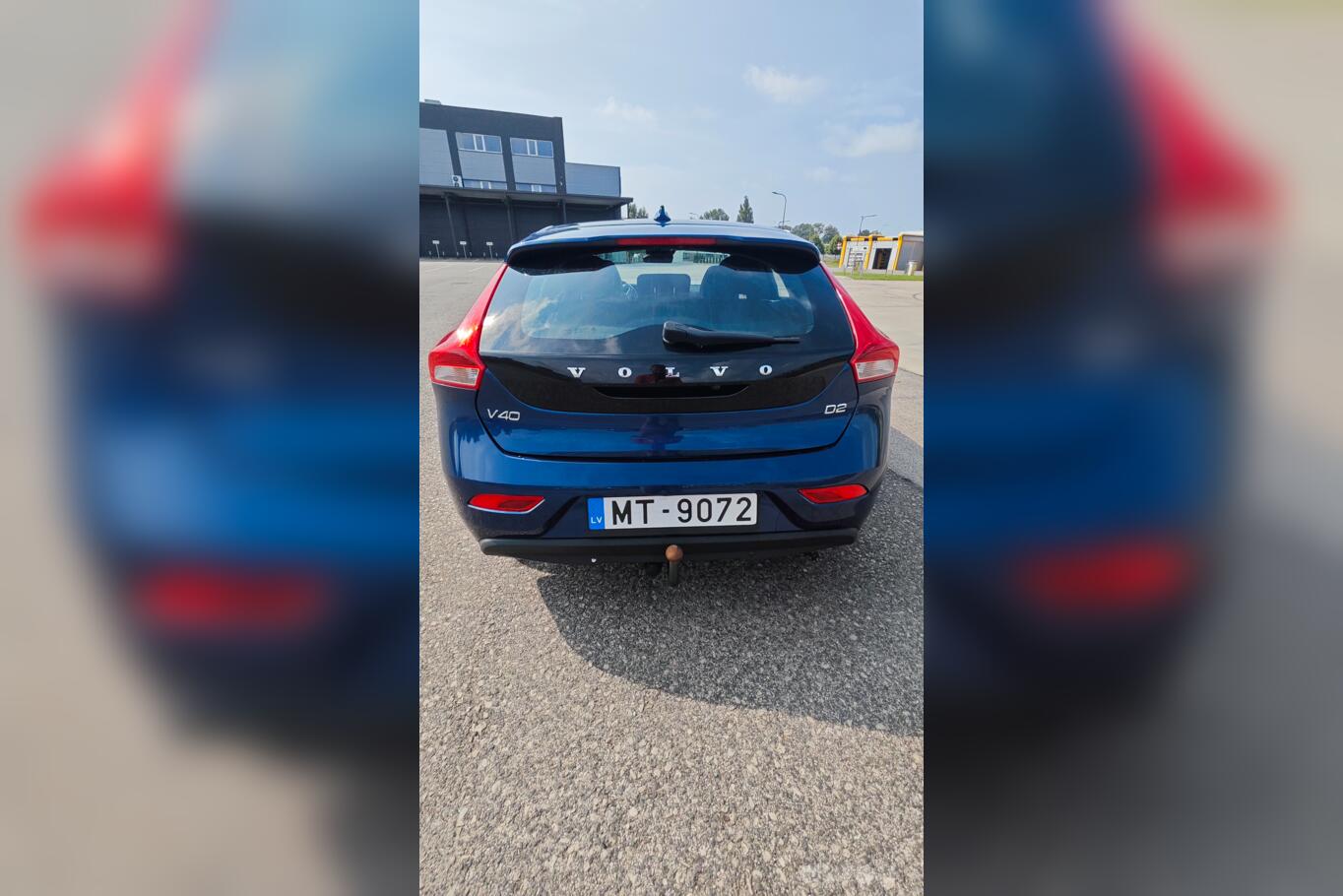 Volvo V40 2 generation Hatchback 5-doors