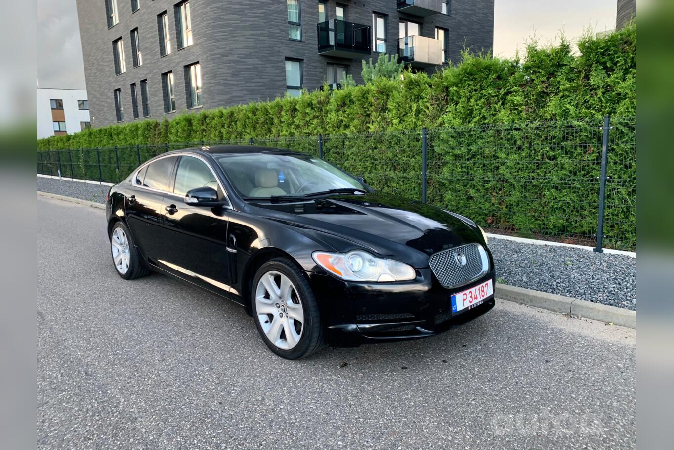Jaguar XF X250 Sedan 4-doors
