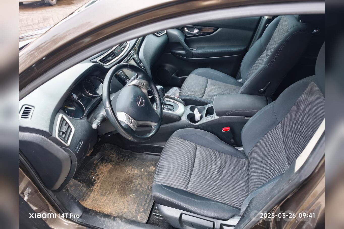Nissan Qashqai 2 generation Crossover