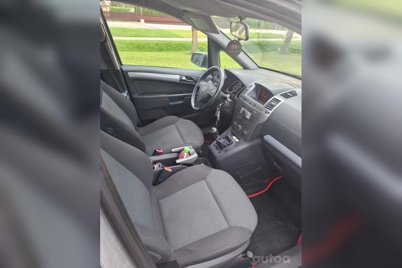 Opel Zafira B OPC minivan 5-doors