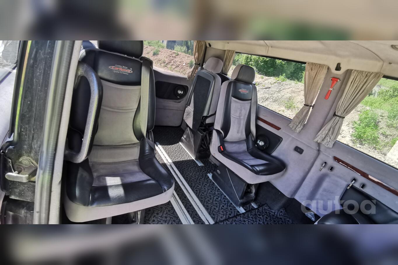 Volkswagen Transporter T5 Minivan 4-doors