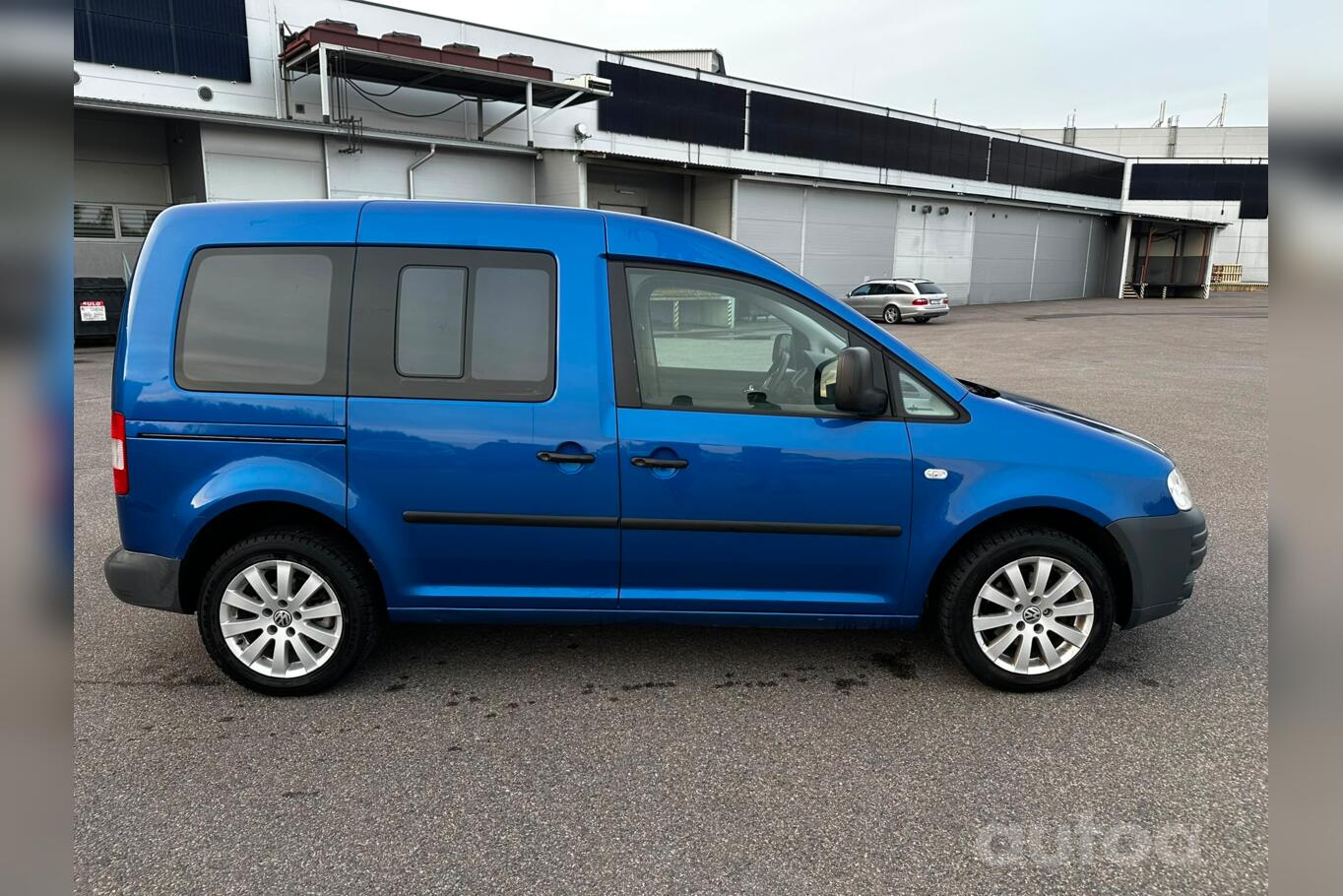Volkswagen Caddy 3 generation Tramper Maxi minivan 5-doors