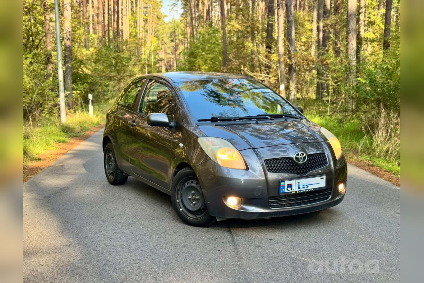 Toyota Yaris 2 generation