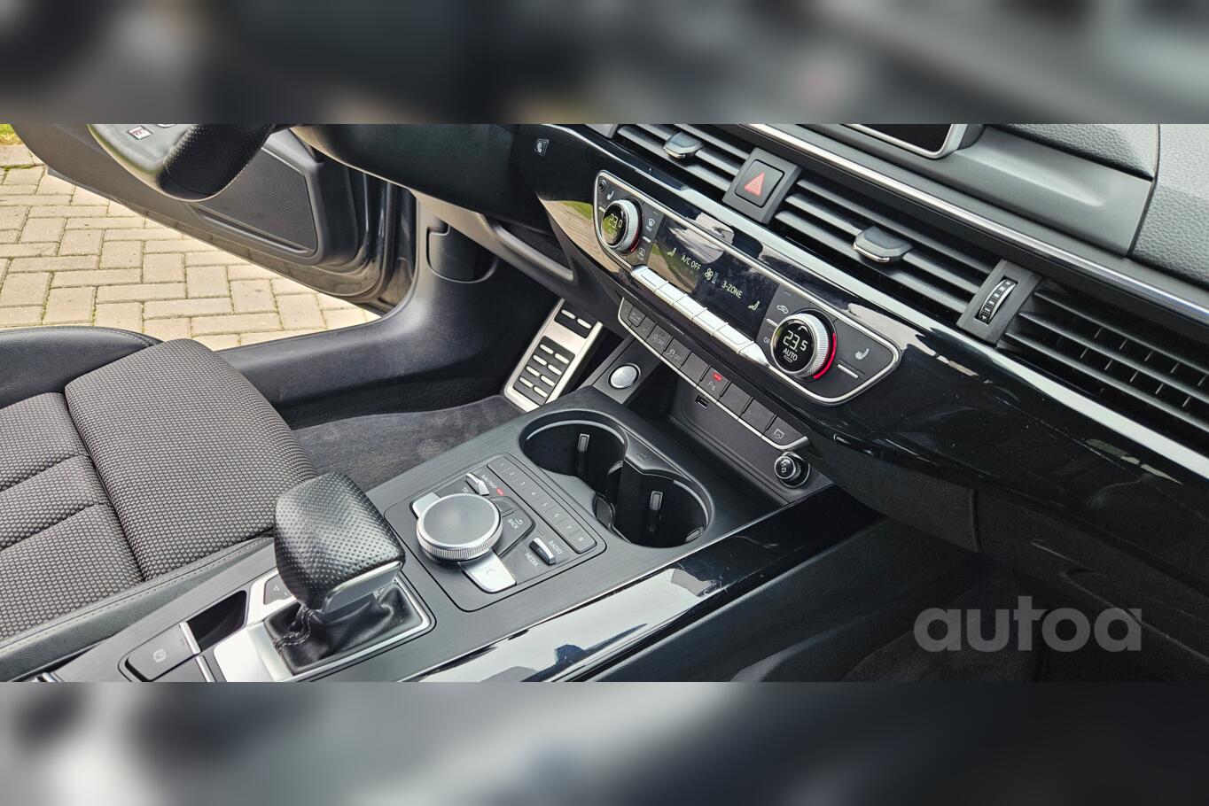 Audi A4 B9 Avant wagon 5-doors