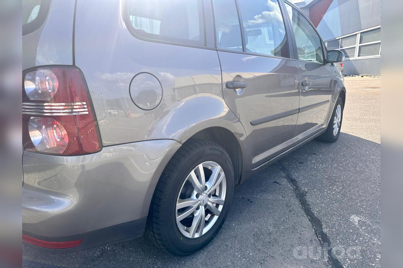 Volkswagen Touran 1 generation [restyling] Minivan 5-doors