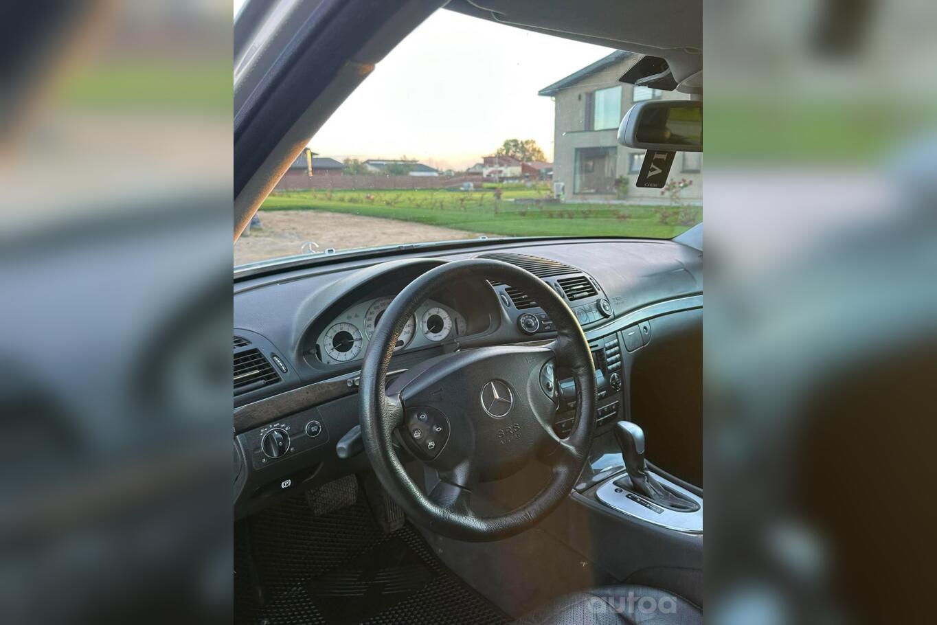 Mercedes-Benz E-Class W211/S211 wagon 5-doors