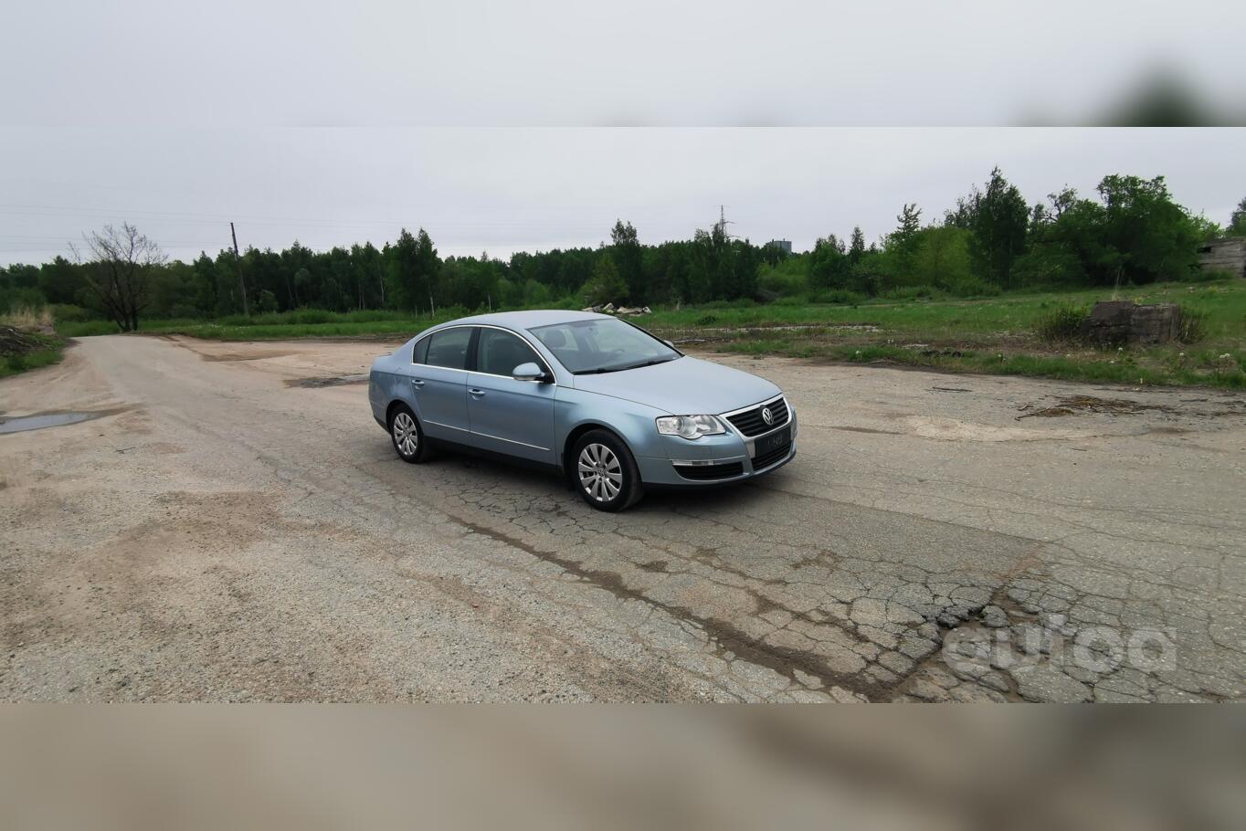 Volkswagen Passat B6 Sedan 4-doors