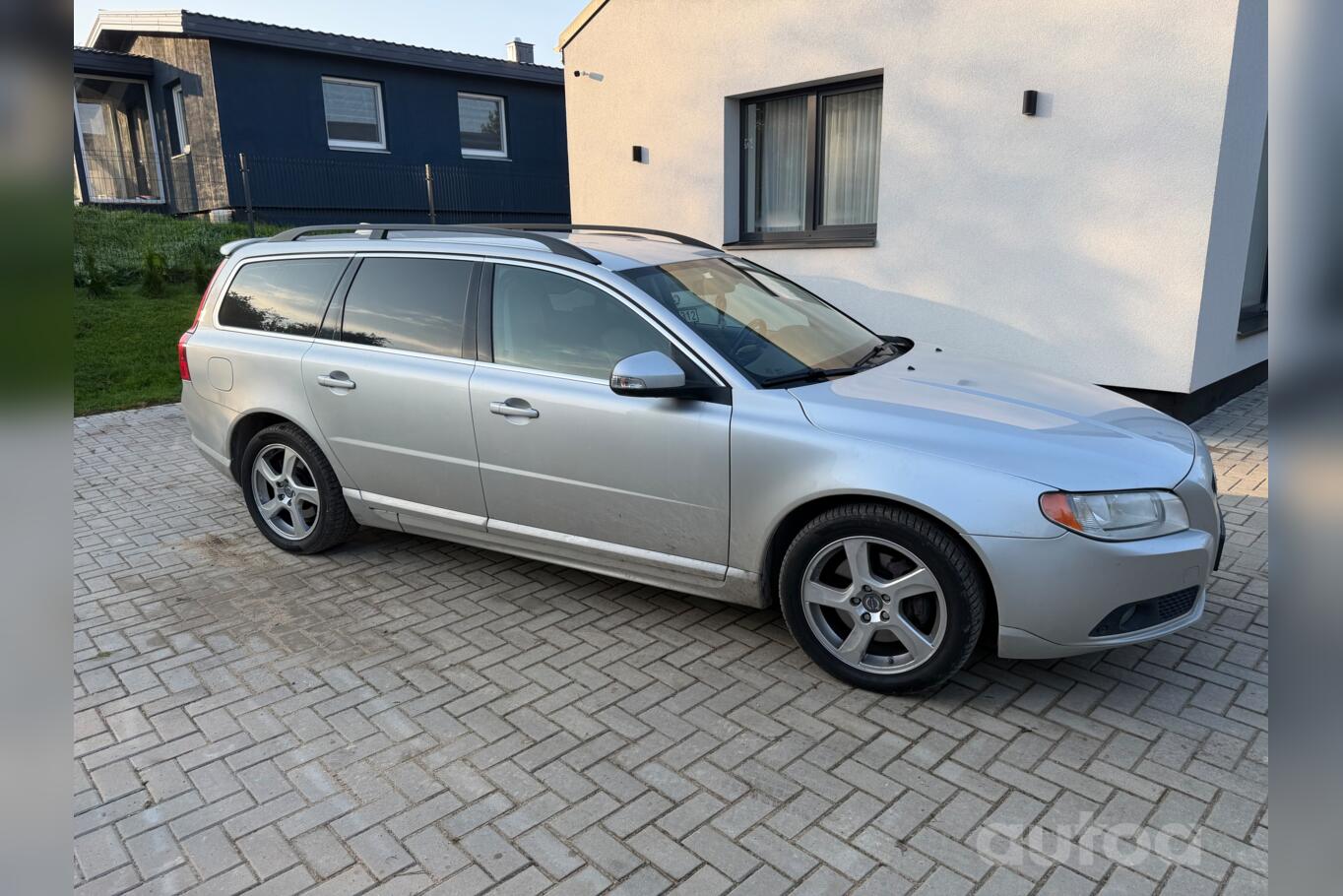 Volvo V70 3 generation wagon