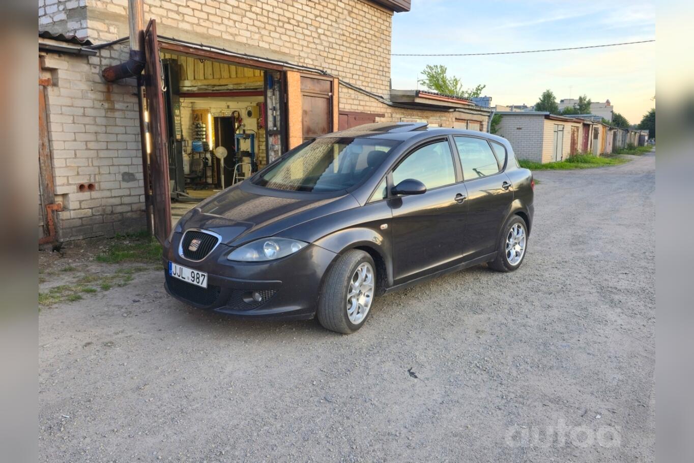 SEAT Toledo 3 generation Hatchback