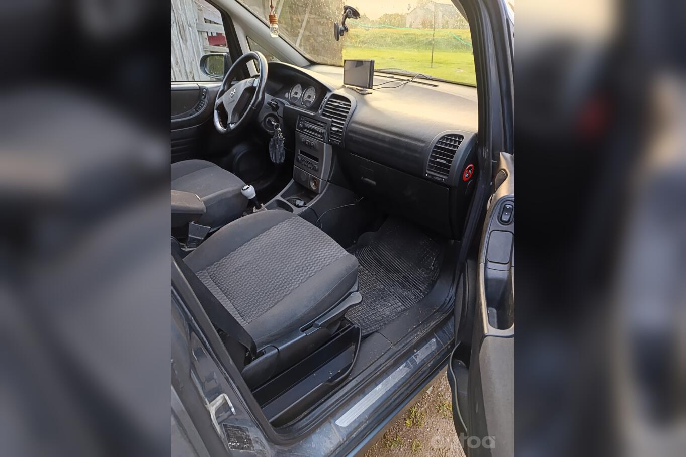 Opel Zafira OPC A [restyling]