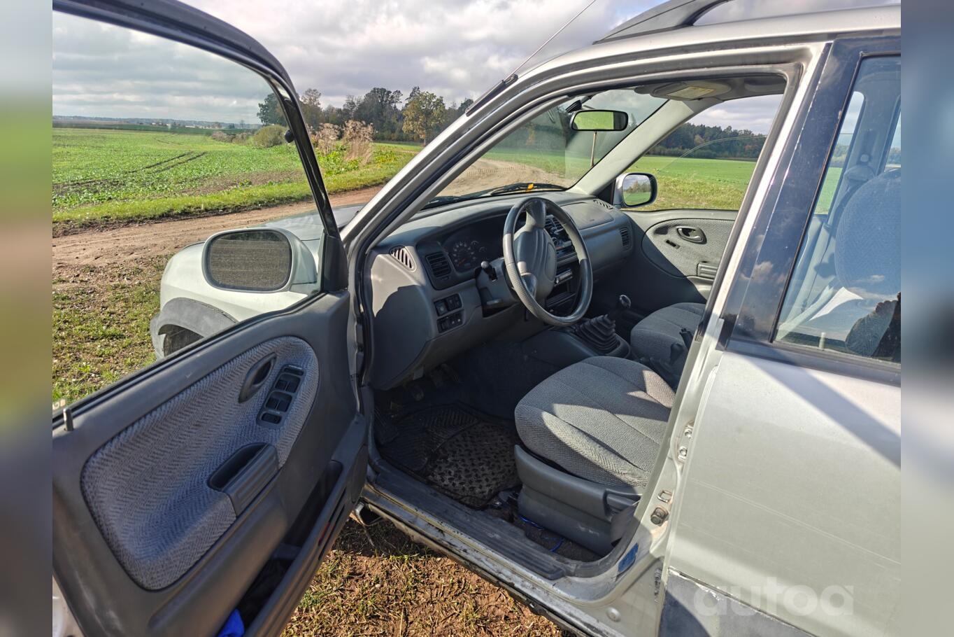 Suzuki Grand Vitara FT SUV outdoor
