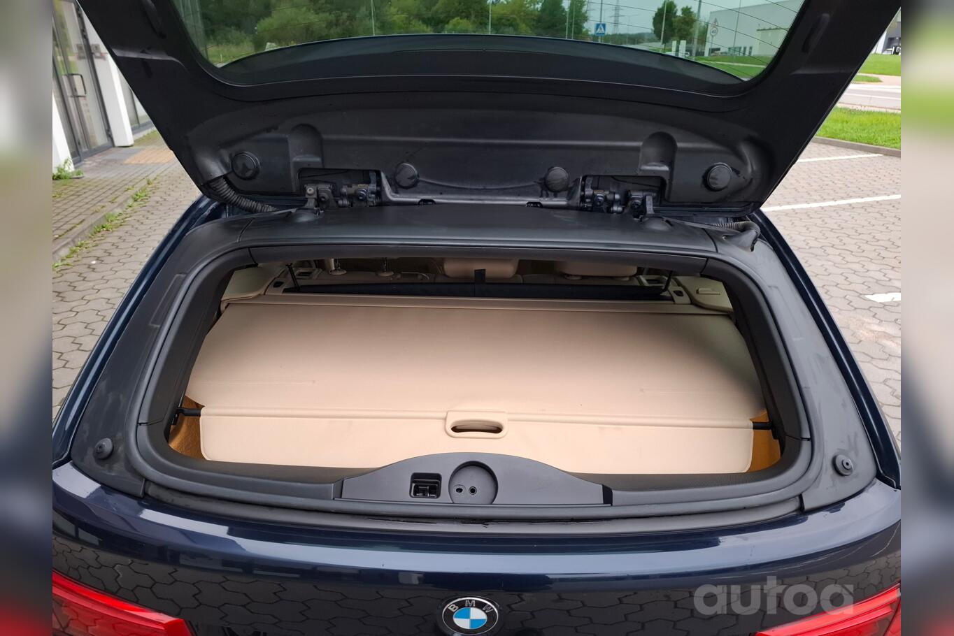 BMW 320 2016