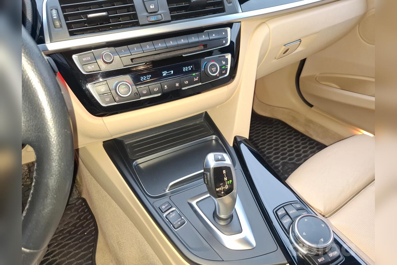 BMW 320 2016