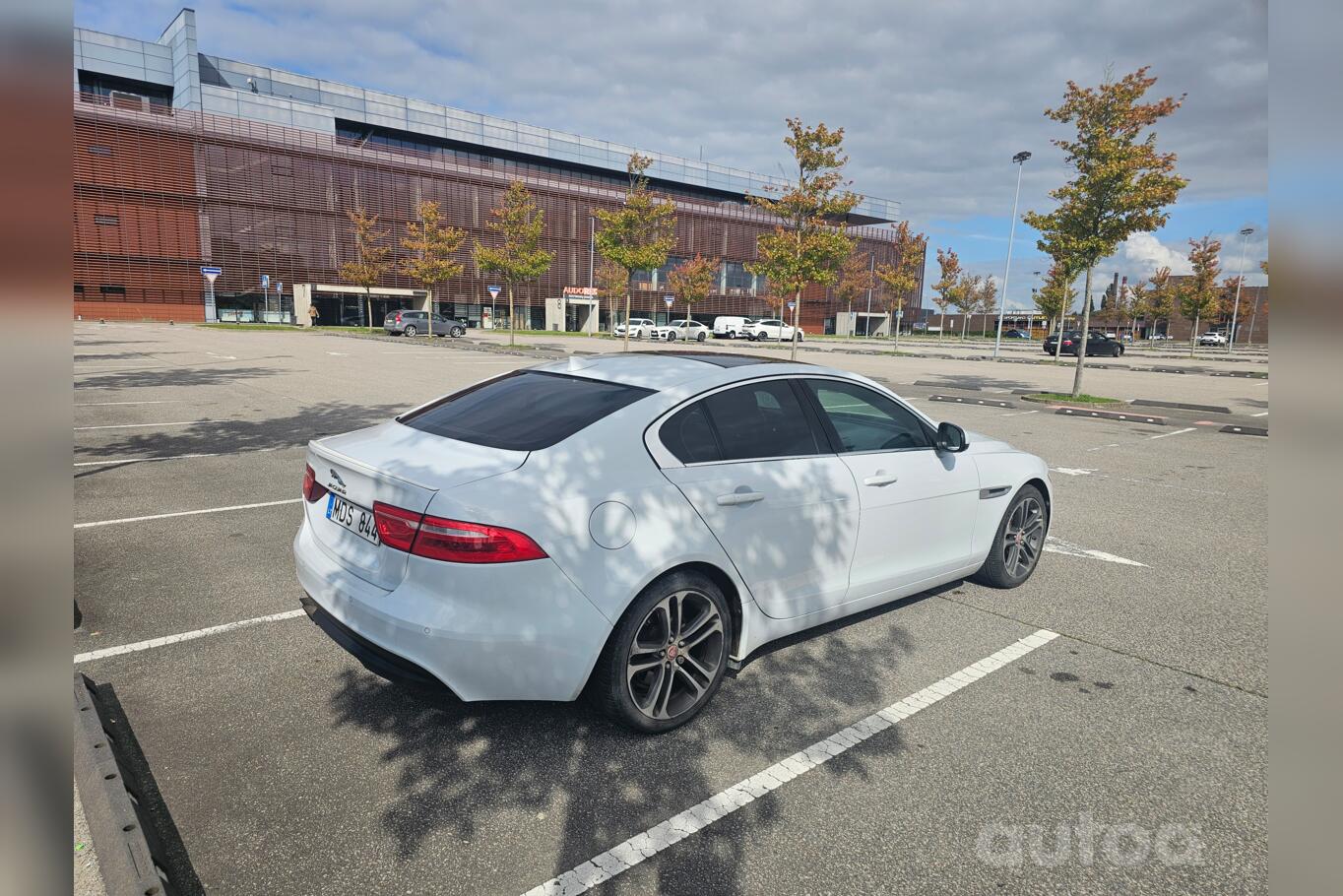 Jaguar XE 1 generation