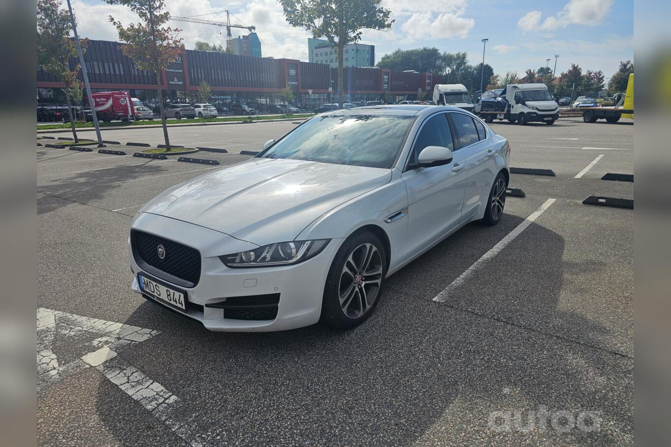 Jaguar XE 1 generation
