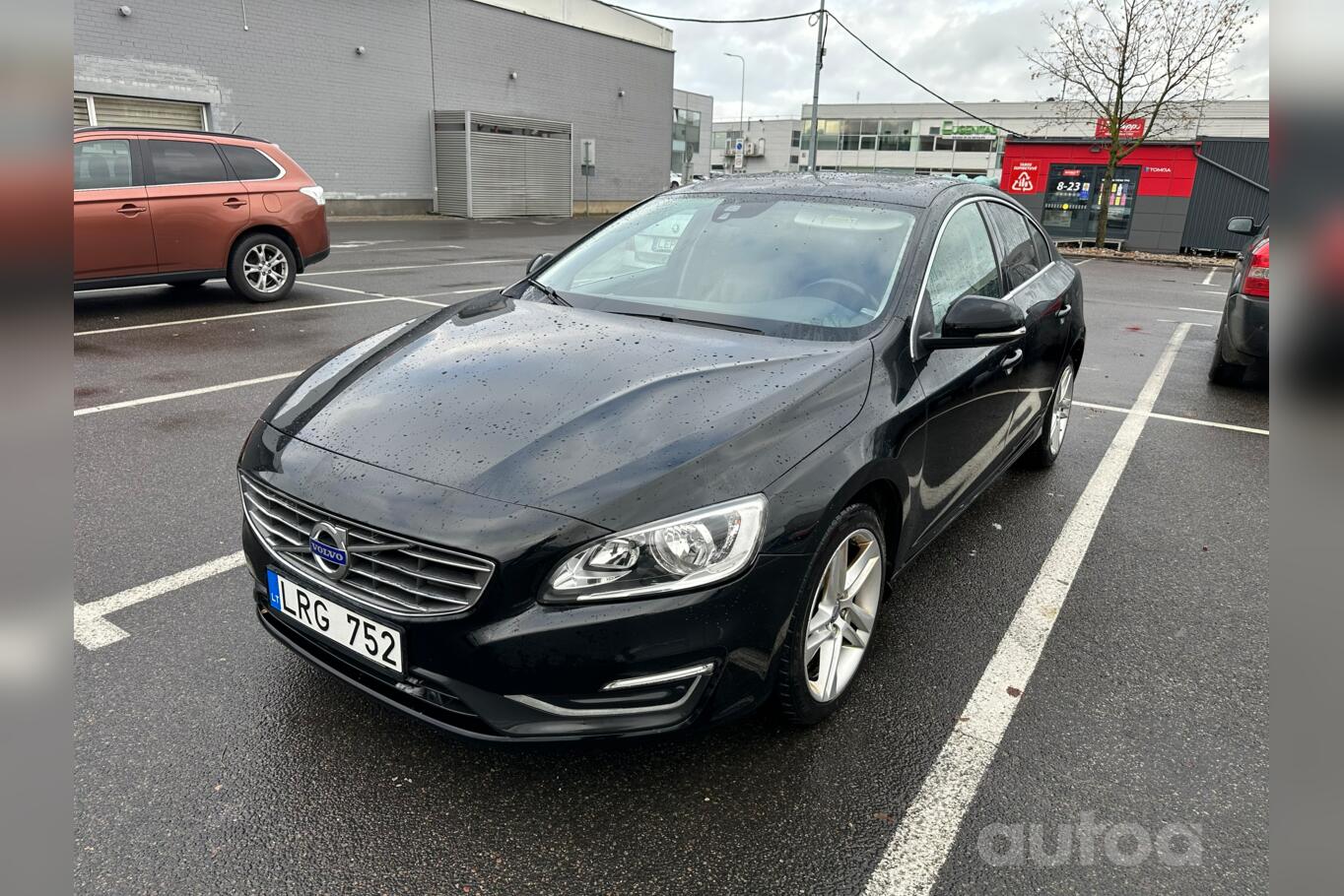 Volvo S60 2 generation [restyling] Sedan 4-doors
