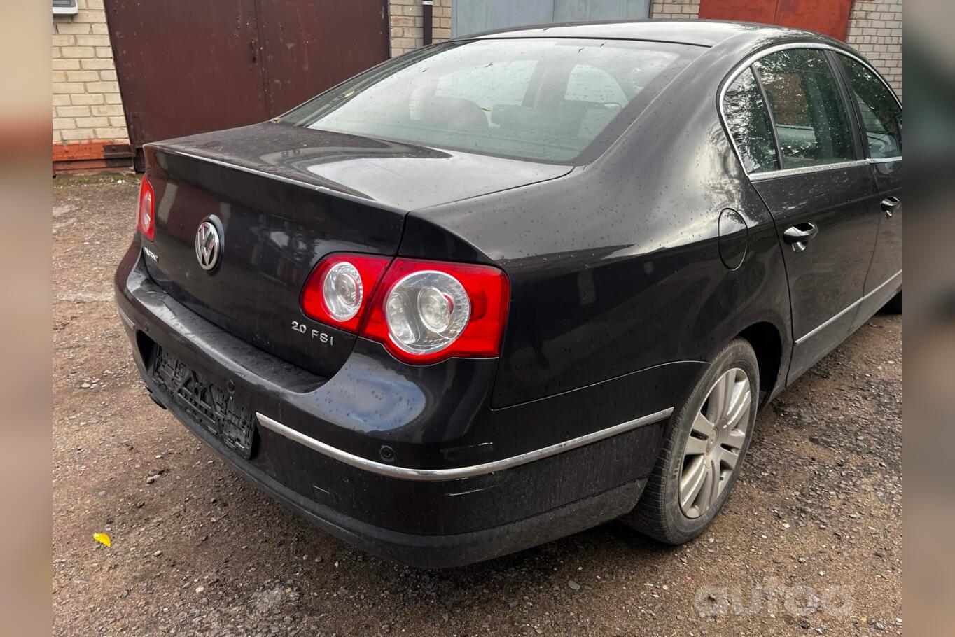 Volkswagen Passat B6 Sedan 4-doors