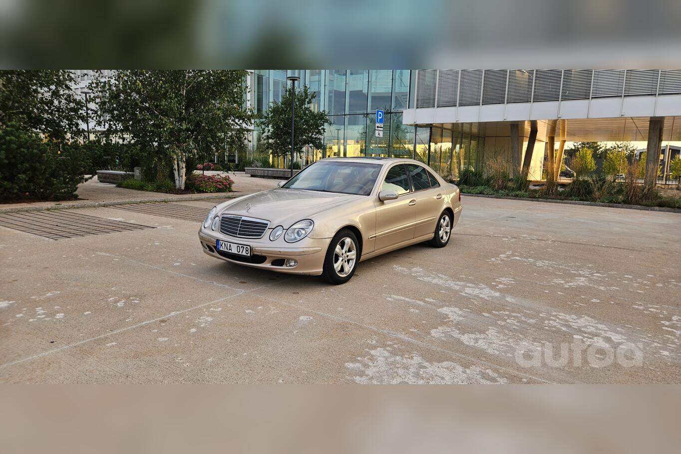 Mercedes-Benz E-Class W211 Sedan