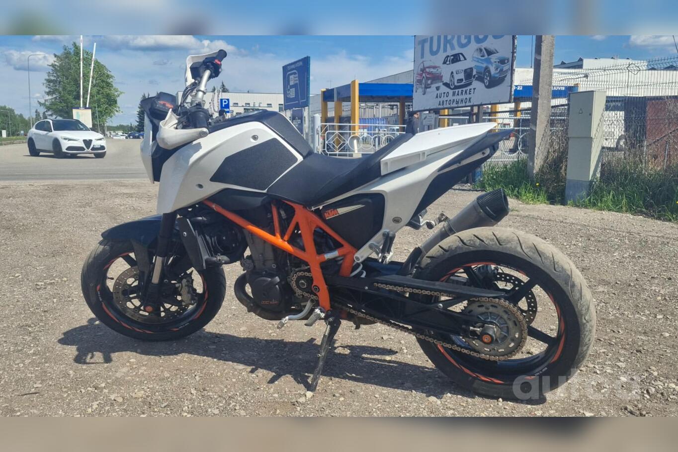 KTM Duke