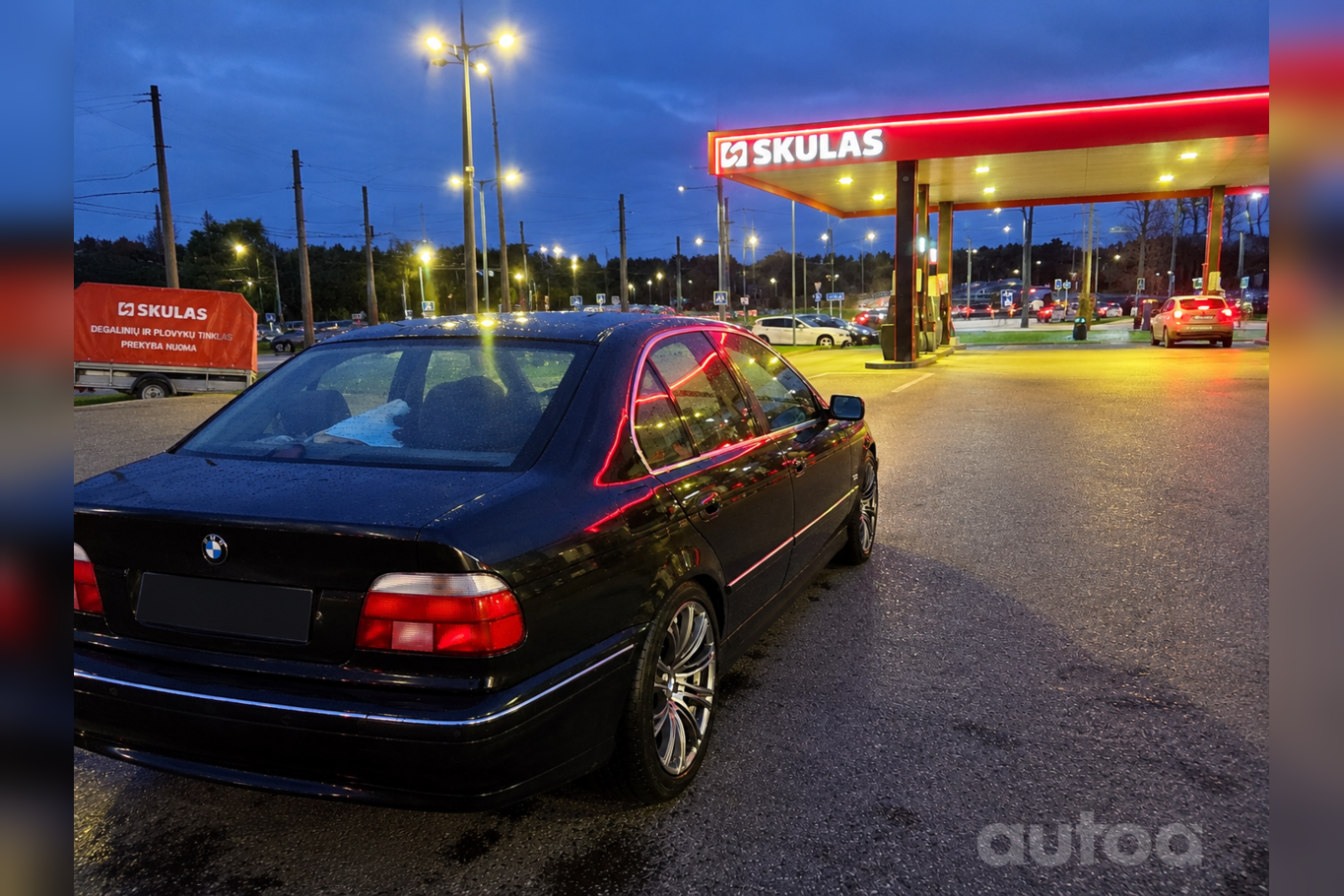 BMW 5 Series E39 Sedan 4-doors