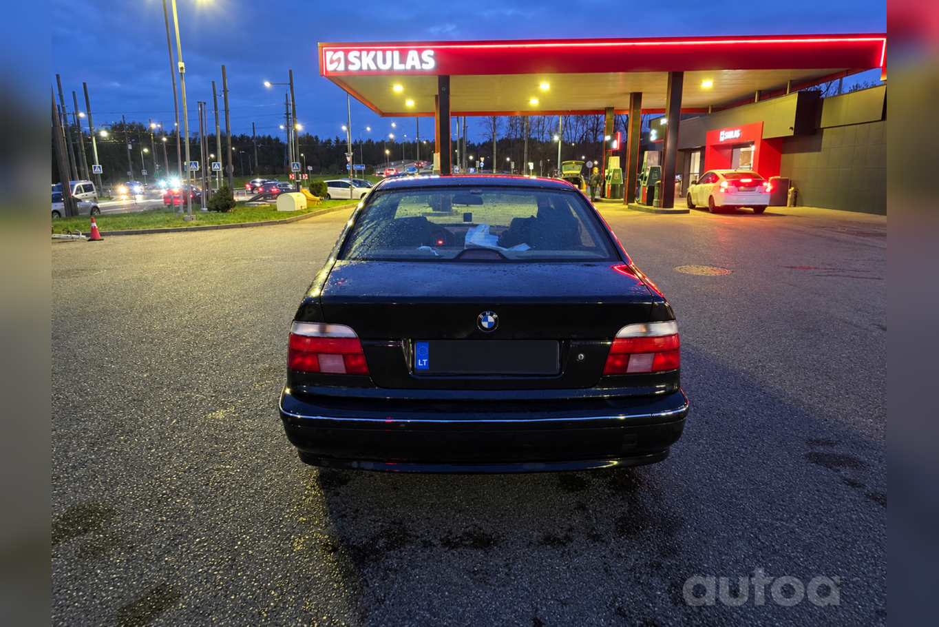 BMW 5 Series E39 Sedan 4-doors