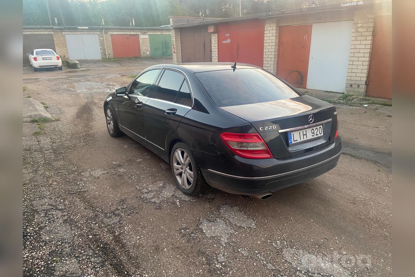 Mercedes-Benz C-Class W204/S204 Sedan