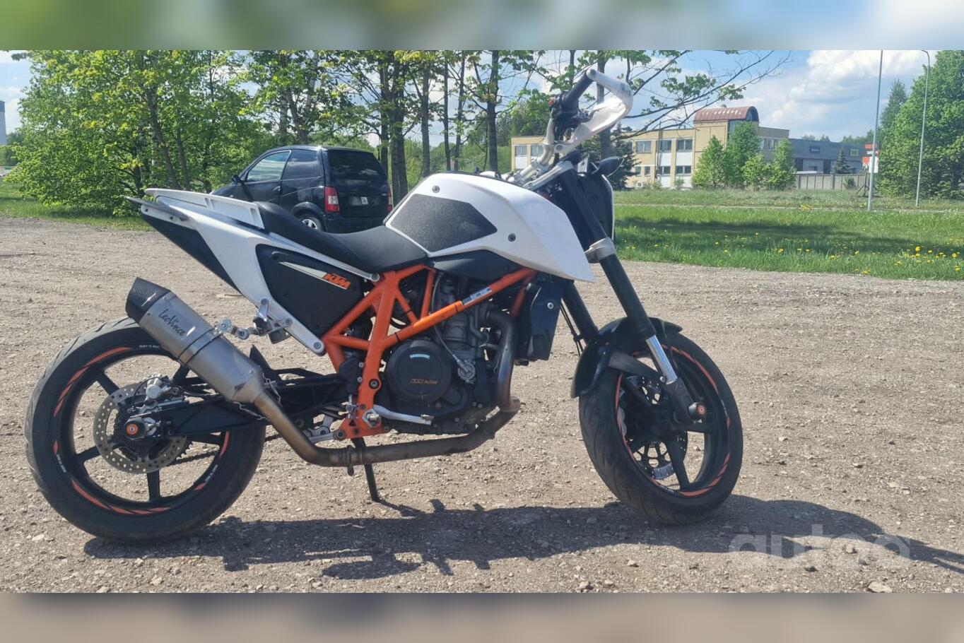 KTM Duke