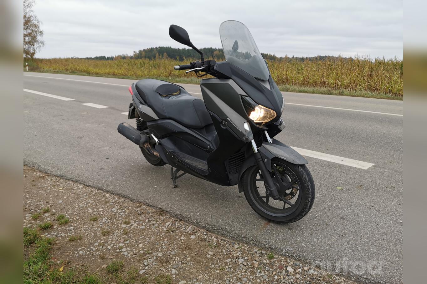 Yamaha X-MAX