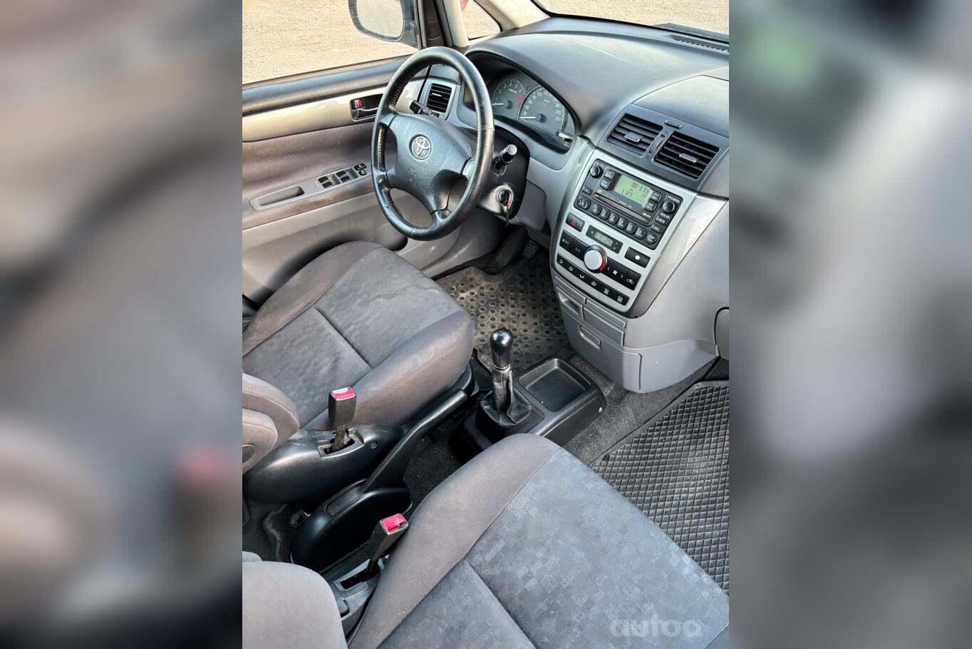 Toyota Avensis Verso 1 generation [restyling] Minivan