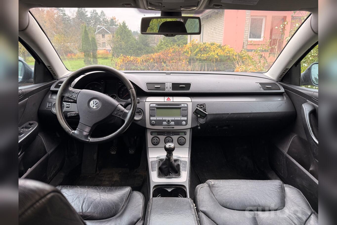 Volkswagen Passat B6 wagon 5-doors