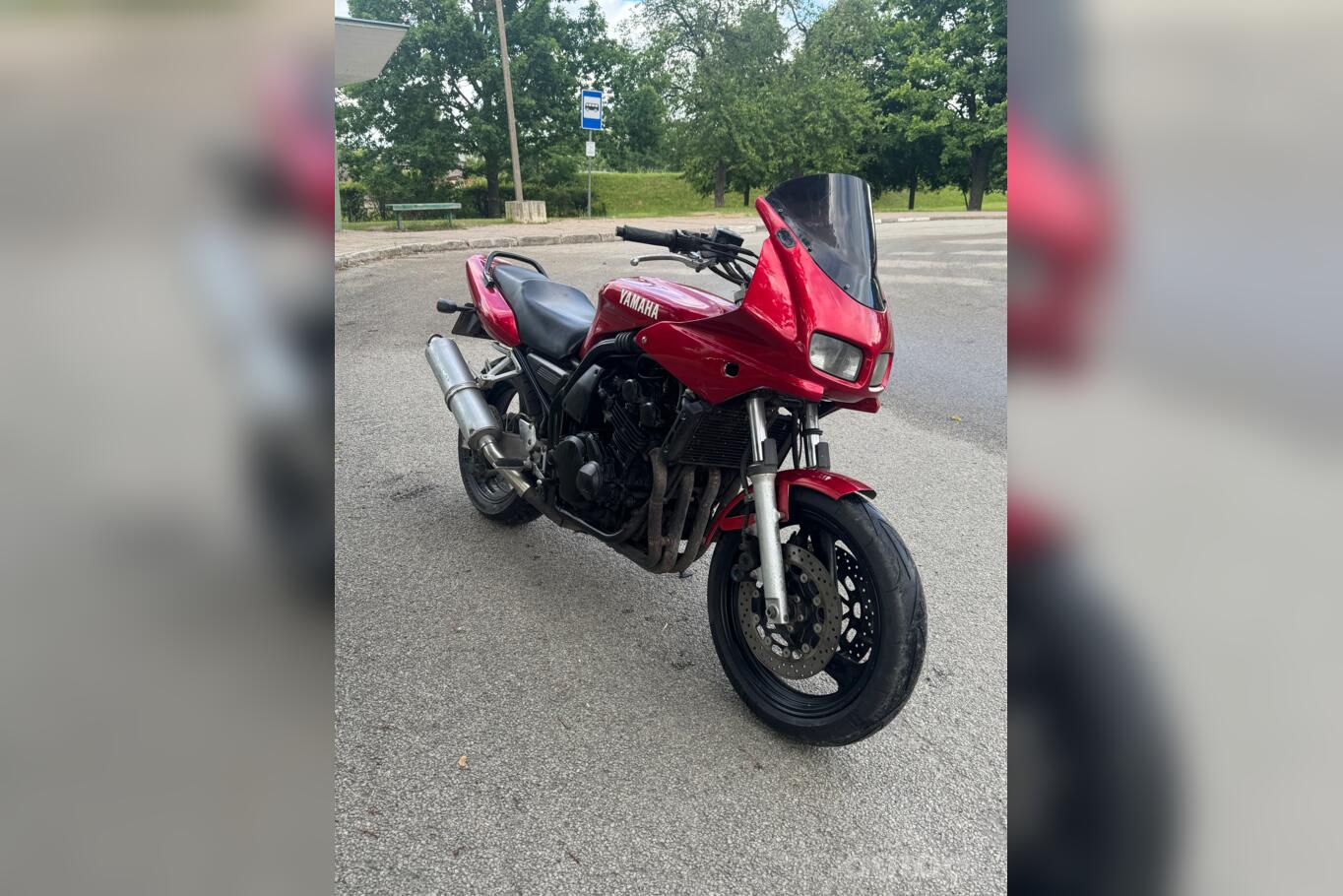 Yamaha FZS 600 Fazer