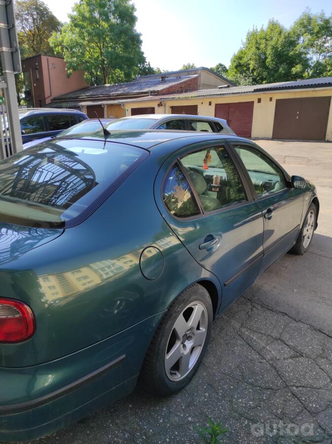SEAT Toledo 2 generation Sedan