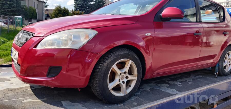 Kia Ceed 1 generation